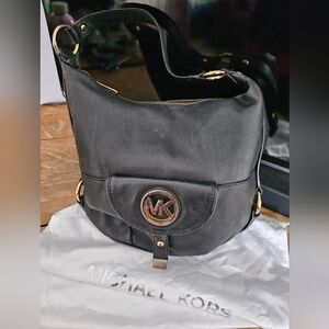 Michael Kors Black Pebbled Leather Shoulder Bag Fulton Large